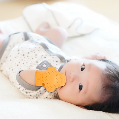 BPA Free Breathable Holes Food Grade Silicone Baby Mitten Teether Soft Gloves with  Adjustable Band